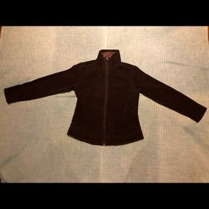 Women’s MEC medium fleece jacket in black.